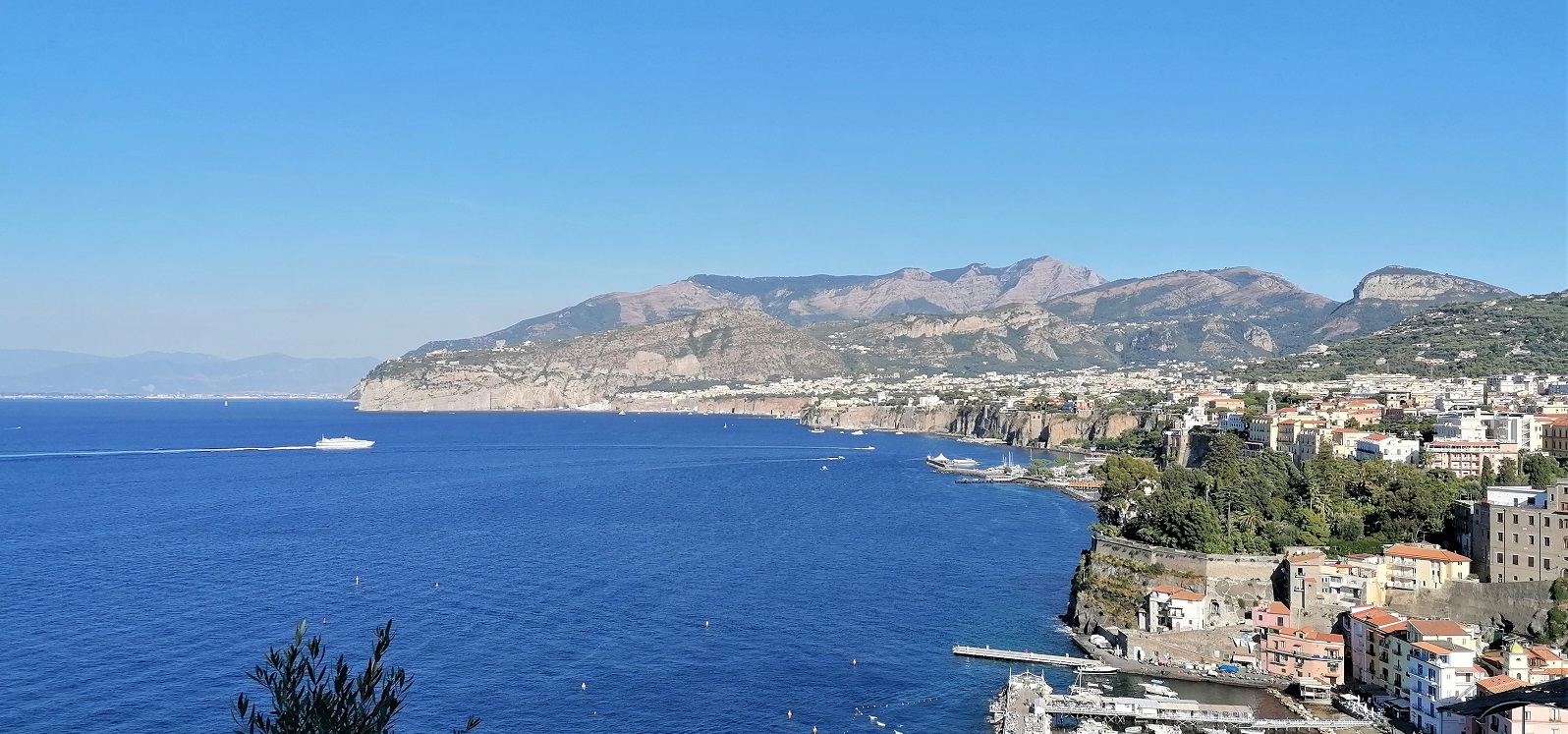 Rome Airport to Sorrento with Pompeii Tour